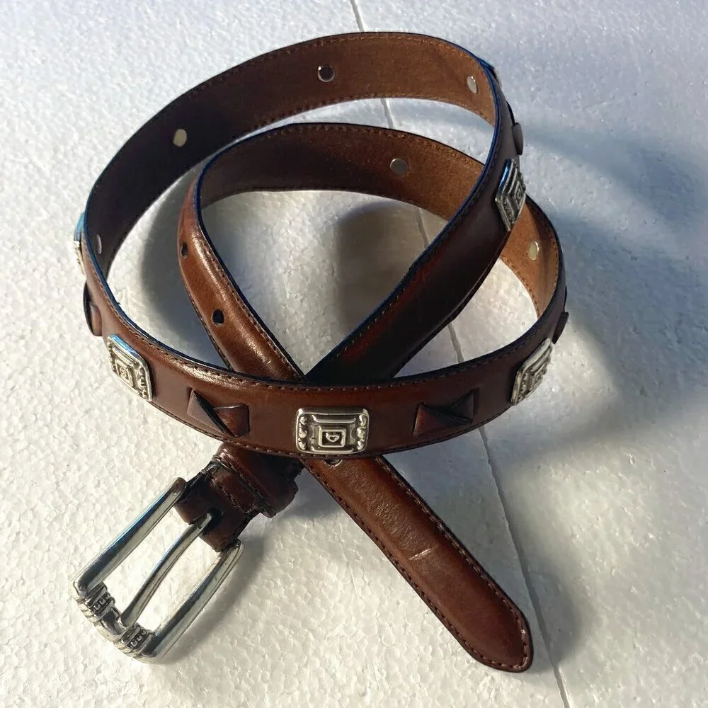 Fossil SZ M Brown leather belt silver accents classic western essential classic